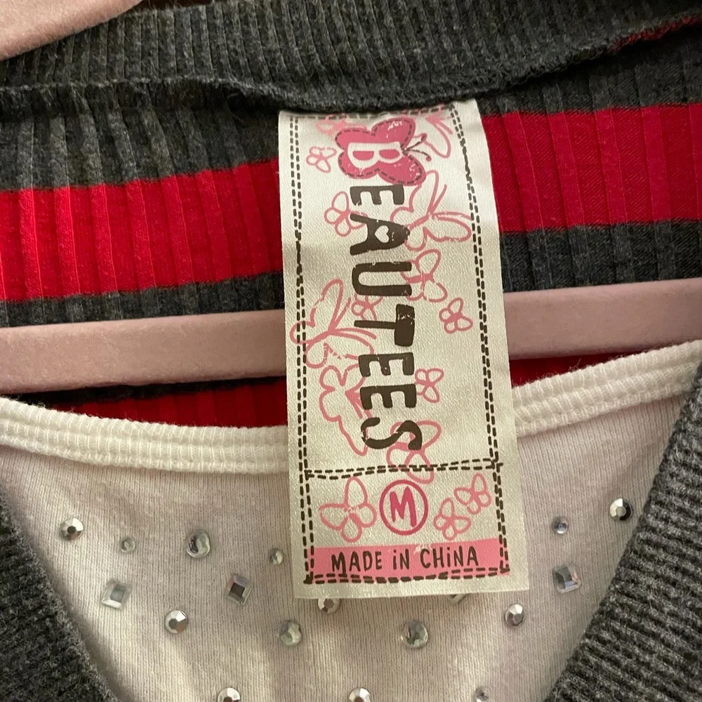 🐠2/$20 Beautees Striped Sweater